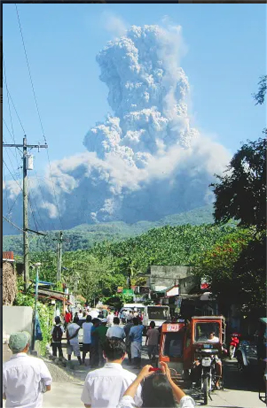  菲律宾附近最大火山