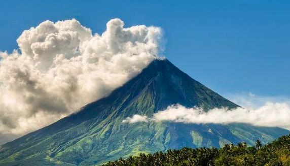 菲律宾旅游景点活火山