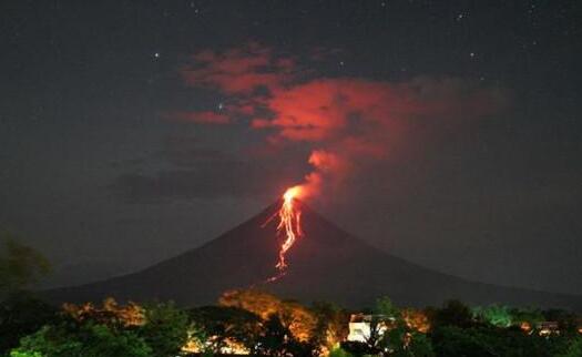 菲律宾马荣火山目前从二级警戒降至一级警戒！