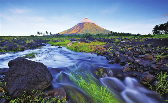 遇到火山爆发怎么办