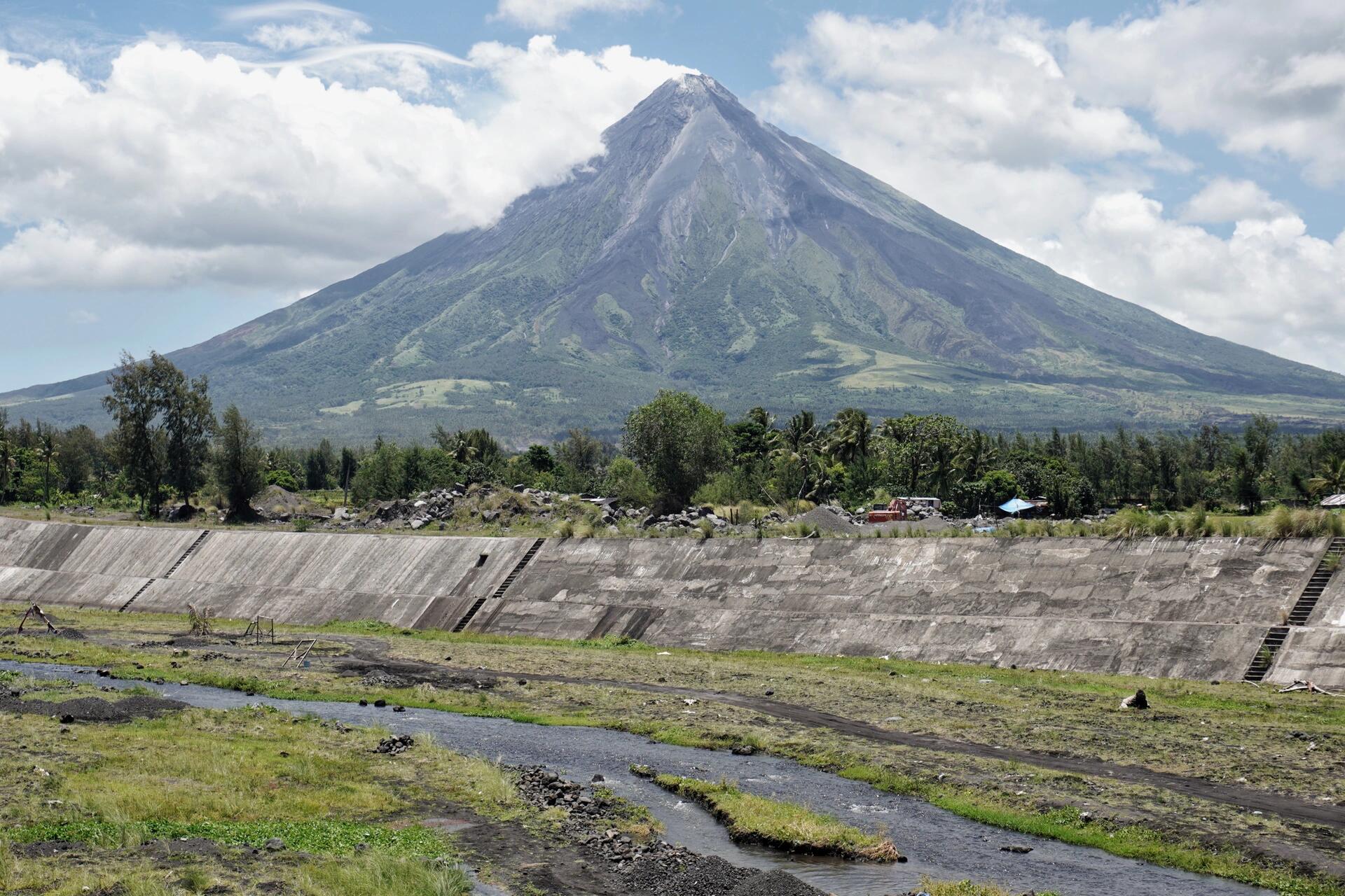 菲律宾火山旅游要注意什么(火山景点推荐)