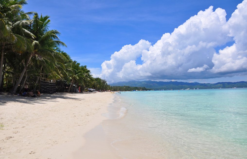 菲律宾白沙滩的介绍