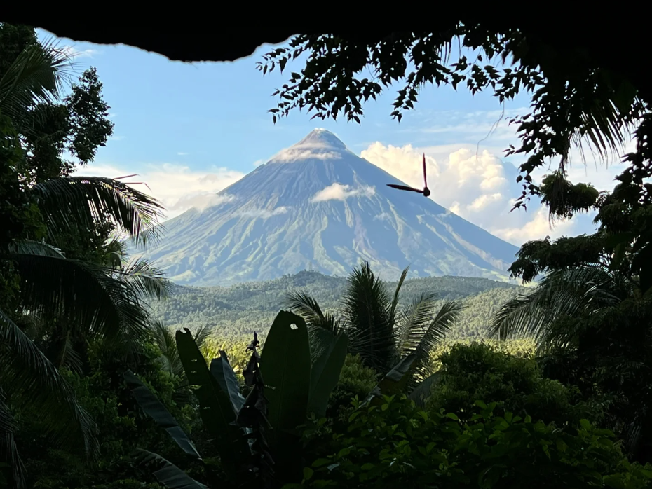 菲律宾火山必去景点推荐(火山有几座)