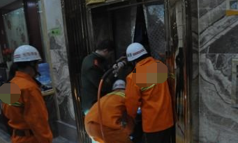 菲律宾宿务省酒店电梯故障，七人受困2小时后获救