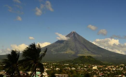 菲律宾马荣火山目前从二级警戒降至一级警戒