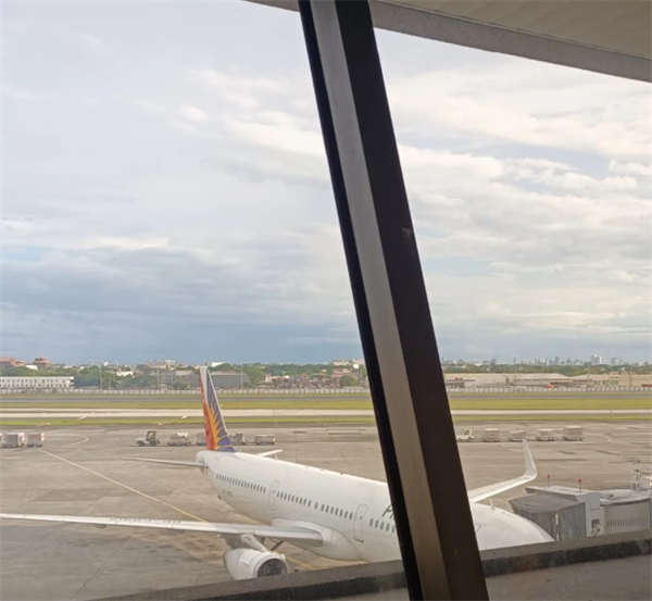求问菲律宾航空怎么样(机票贵不贵呀)