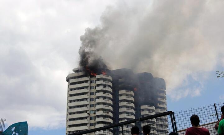 菲律宾宿务市一栋在建高层公寓大楼火灾导致40亿菲币损失