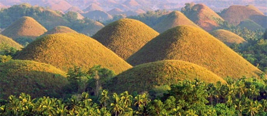 菲律宾薄荷岛的巧克力山（巧克力山景点介绍）