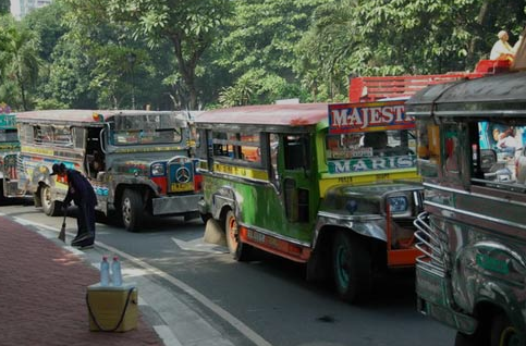 菲律宾交通部要求停止对公交司机抓拍