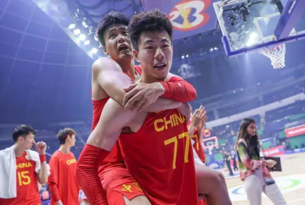 菲律宾男篮与中国比赛即将进行