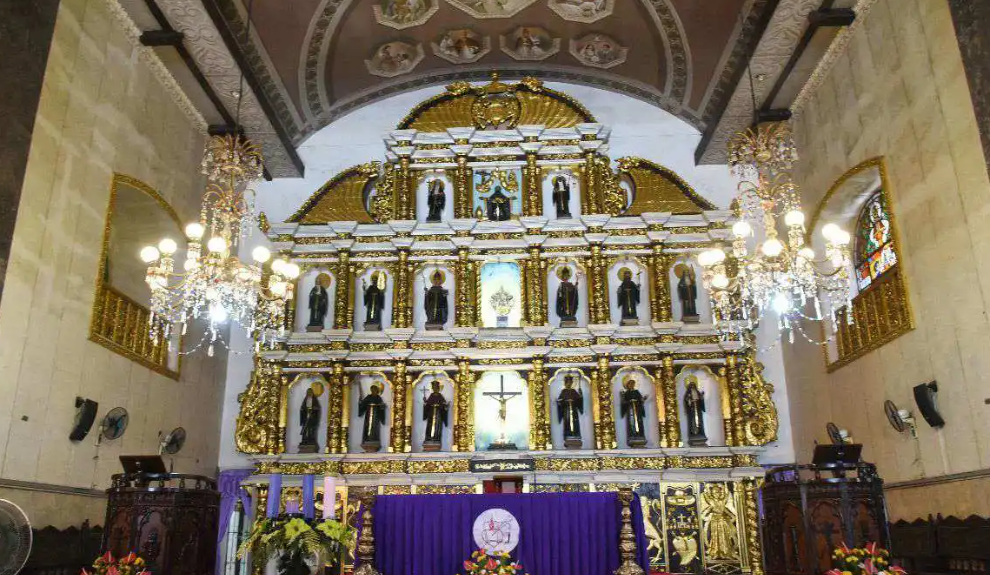 菲律宾圣周“巡访教堂