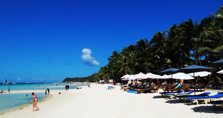 白沙滩在菲律宾的什么地方(白沙滩最新介绍)
