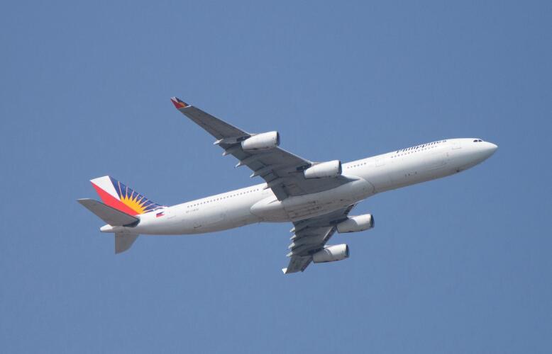 菲律宾达沃国际机场移民局官员拦截5菲人赴新加坡