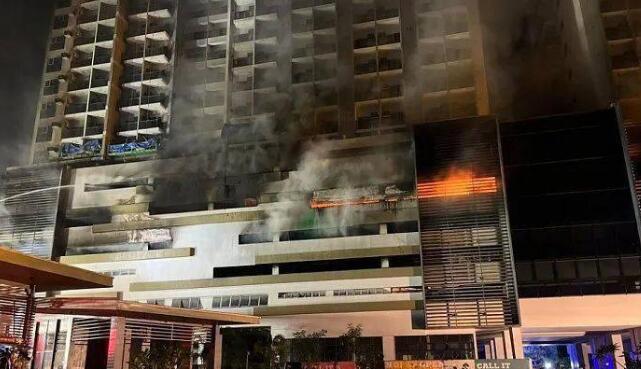 菲律宾宿务市在建36层公寓楼突发大火